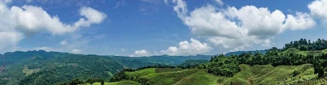 A scenic view of Yibin Pingshan Longshi Shanzhuang