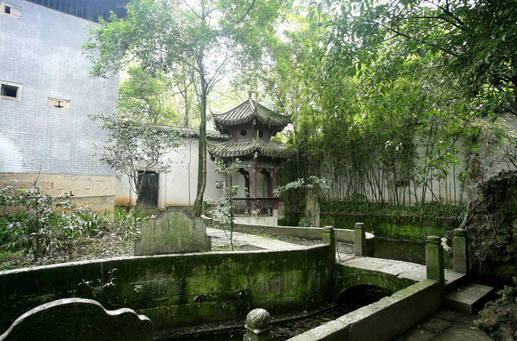 A scenic view of Yibin Xijiashan Minju