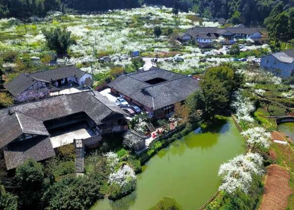 A scenic view of Yibin Xijiashan Minju