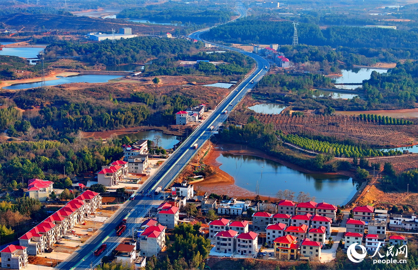 A scenic view of Yichun Mingshuiqiao