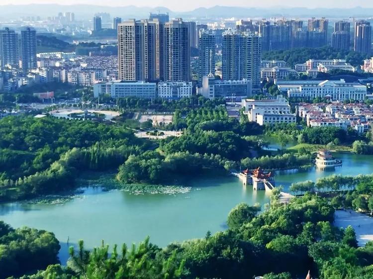 A scenic view of Yichun Wuping Muqun