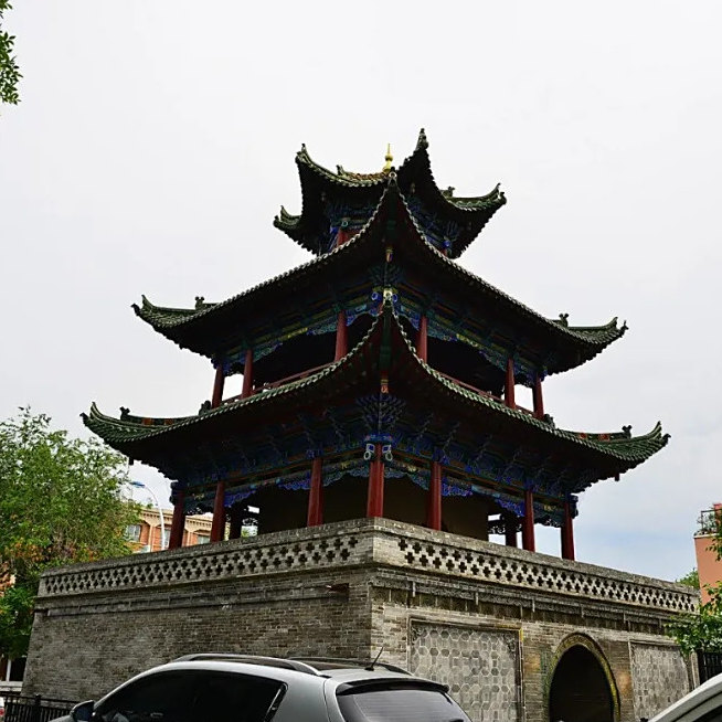 A scenic view of Yili Baitula Qingzhensi Xuanlita