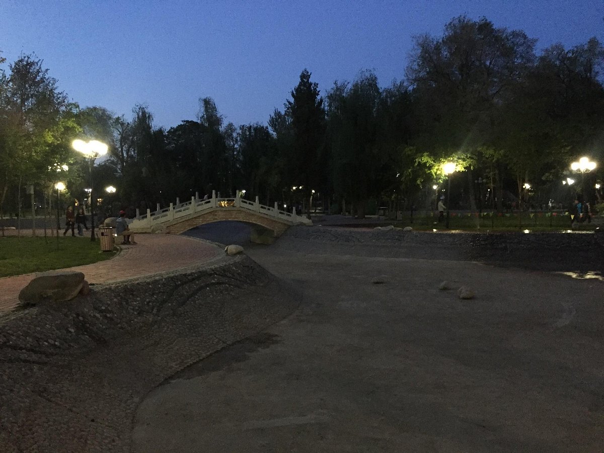A scenic view of Yili Sanqu Geming Zhengfu Jiuzhi