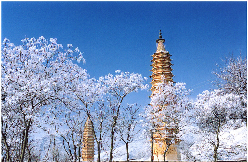A scenic view of Yinchuan Baisikou Shuangta