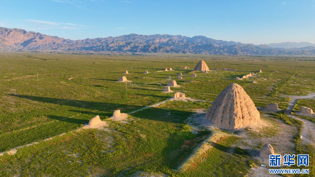 A scenic view of Yinchuan Xixialing