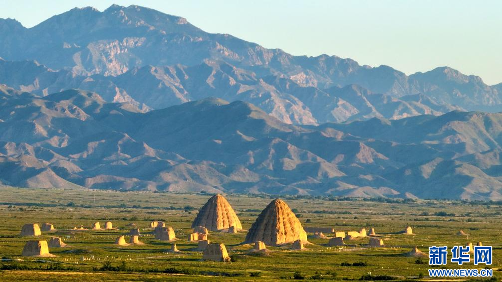 A scenic view of Yinchuan Xixialing