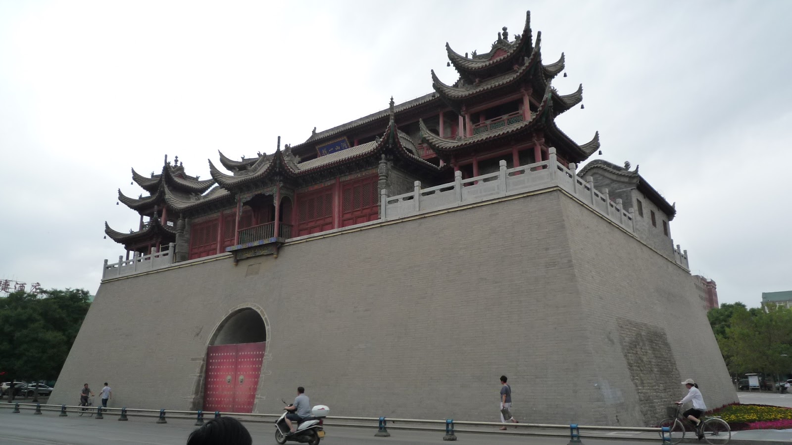 A scenic view of Yinchuan Yuhuangge
