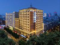 A scenic view of Yinchuan Yuhuangge