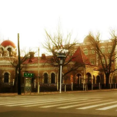 A scenic view of Yingkou Eguo Lingshiguan Jiuzhi