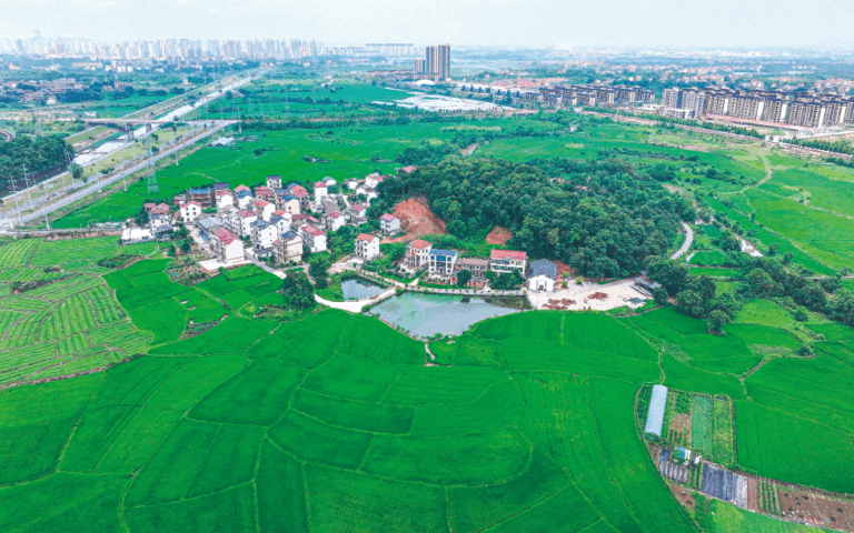 Discover the Hidden Wonders of Yingtan Jiaoshan Banlishan Yizhi: A Travel Guide