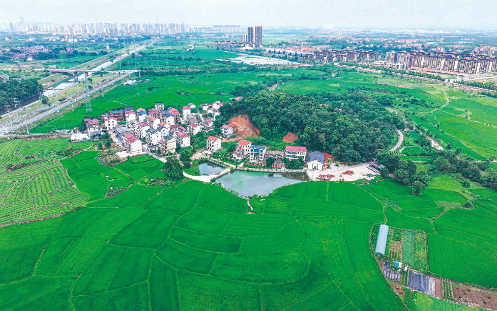 A scenic view of Yingtan Jiaoshan Banlishan Yizhi