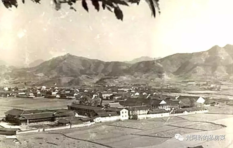 A scenic view of Yiyang Meicheng Wenwu Miao Gujianzhuqun