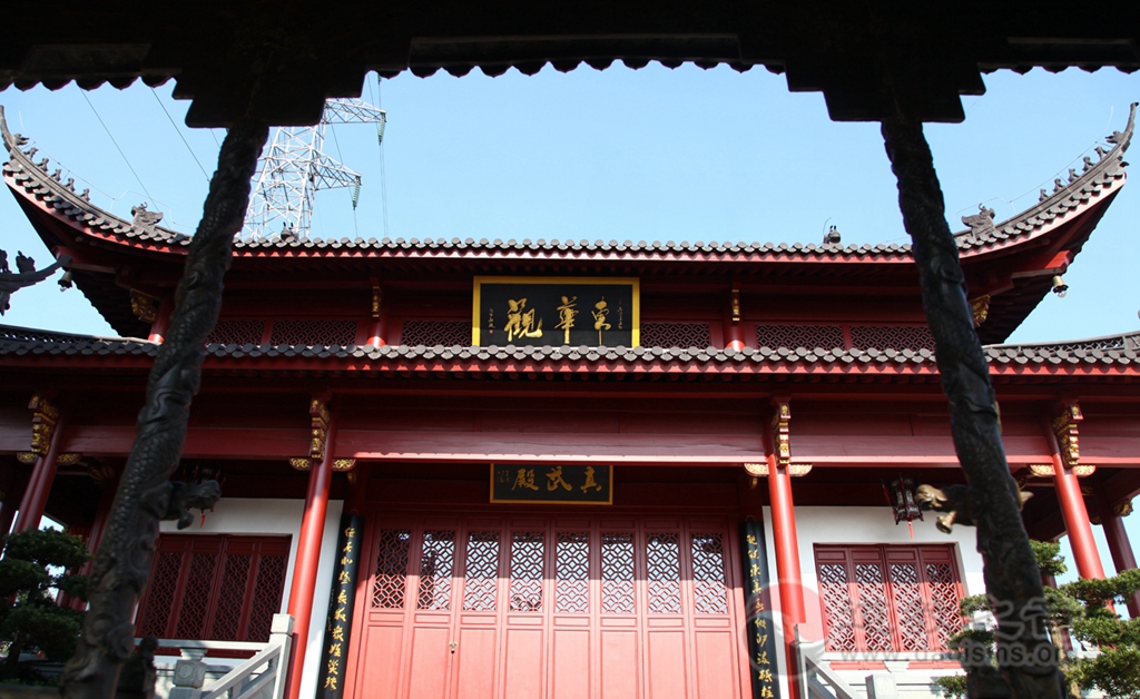 A scenic view of Yiyang Meicheng Wenwu Miao Gujianzhuqun