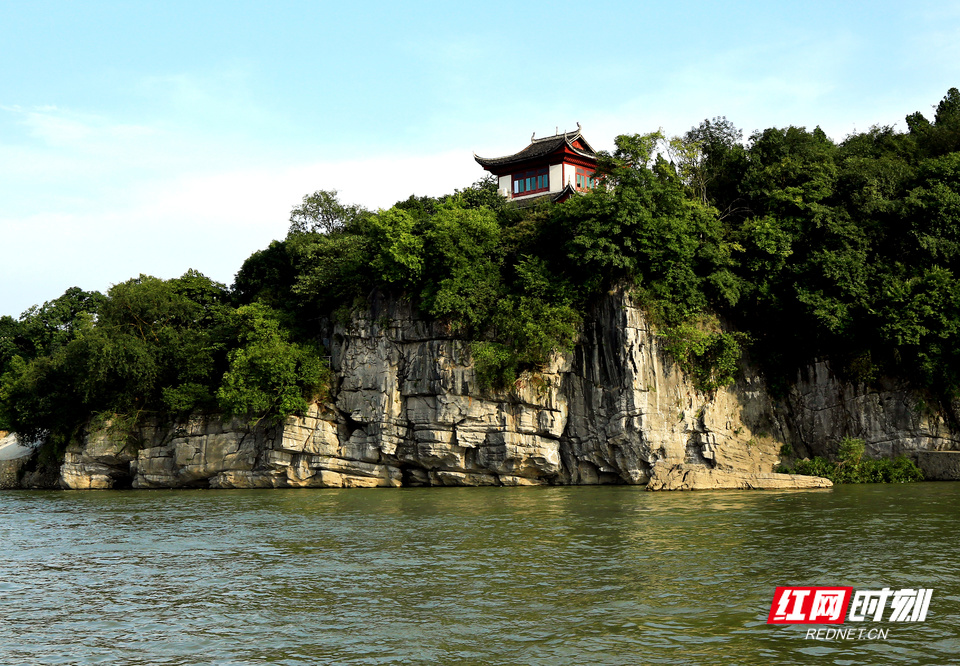 A scenic view of Yongzhou Danyan Shike