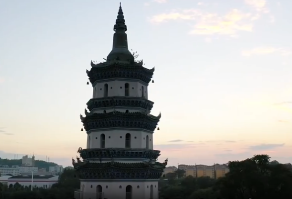 A scenic view of Yongzhou Dongan Tou Hanlinci