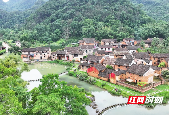 A scenic view of Yongzhou Dongan Tou Hanlinci