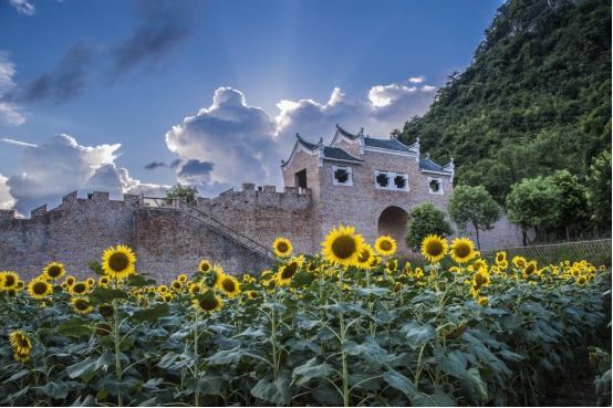 A scenic view of Yongzhou Goulan Yaozhai
