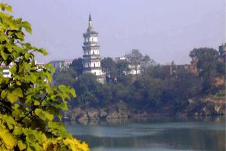 A scenic view of Yongzhou Huilongta