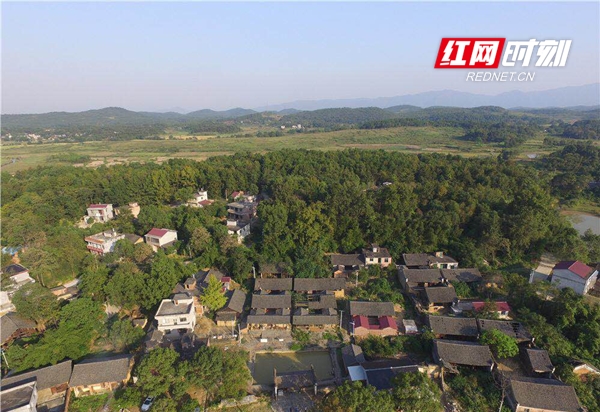 A scenic view of Yongzhou Huxi Huangshi Zongci