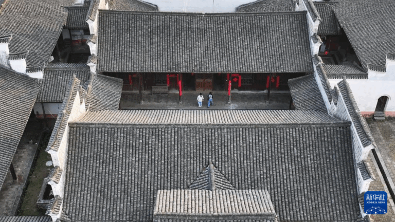Experience the Architectural Wonders of Yongzhou Jianyantou Zhoujia Dayuan Gujianzhuqun