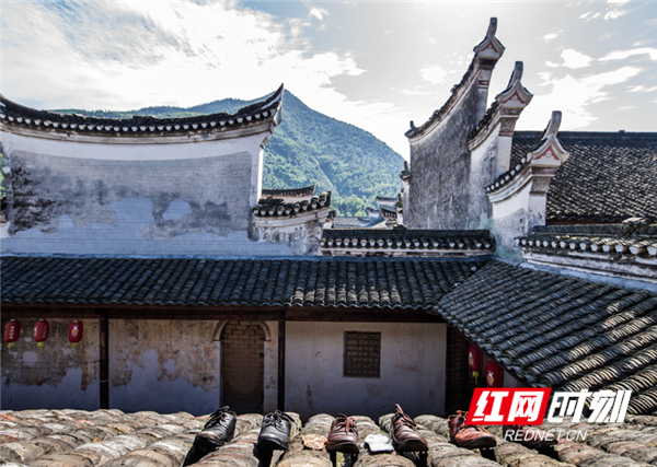 A scenic view of Yongzhou Lianxi Guli Gujianzhuqun