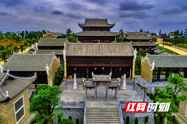 A scenic view of Yongzhou Lianxi Guli Gujianzhuqun
