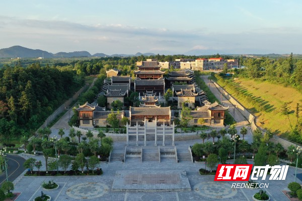 A scenic view of Yongzhou Lianxi Guli Gujianzhuqun