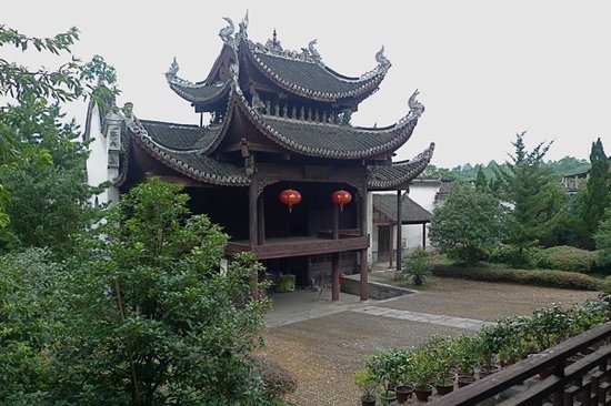 A scenic view of Yongzhou Liuzimiao
