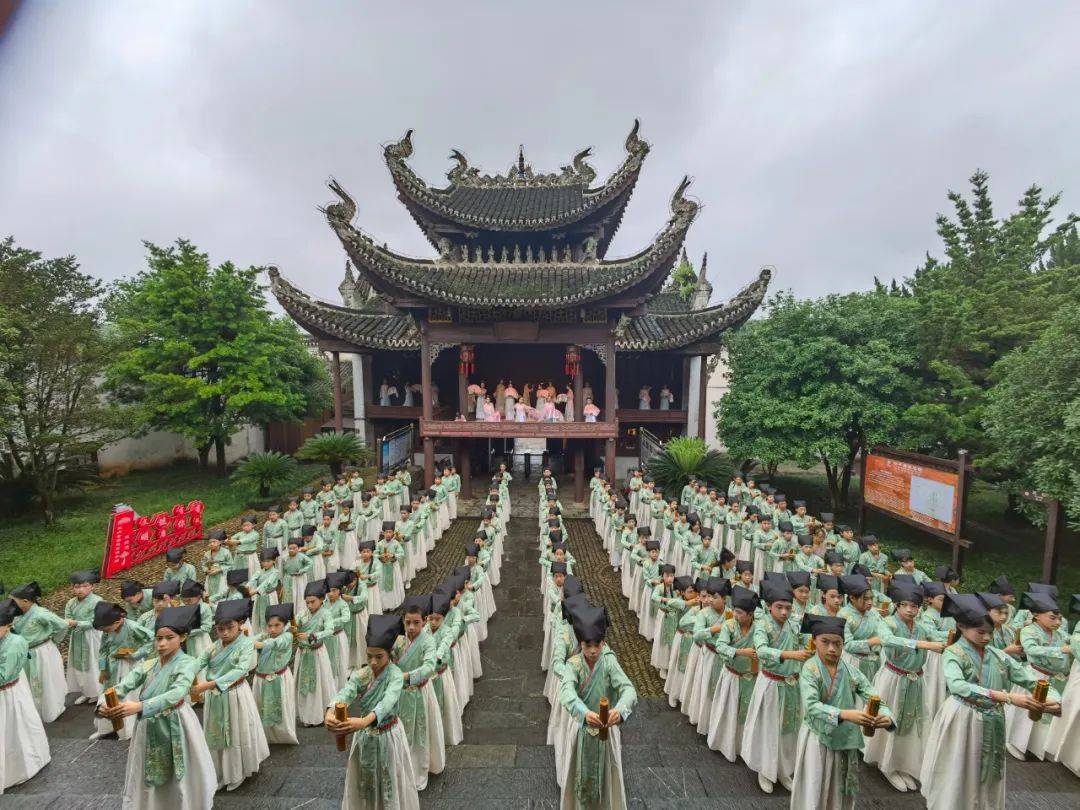 A scenic view of Yongzhou Liuzimiao