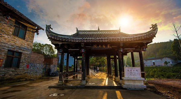 A scenic view of Yongzhou Longjia Dayuan