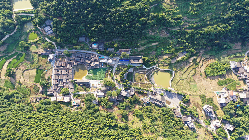 A scenic view of Yongzhou Longjia Dayuan