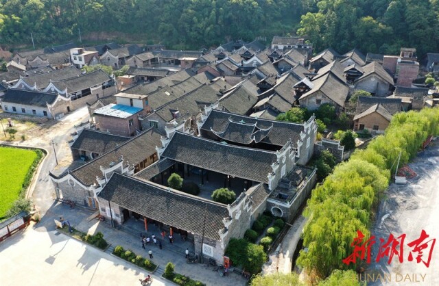 A scenic view of Yongzhou Longxi Lijia Dayuan
