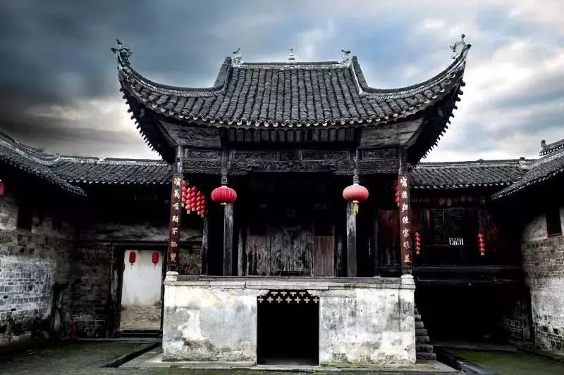 A scenic view of Yongzhou Shenxia Lishi Zongci