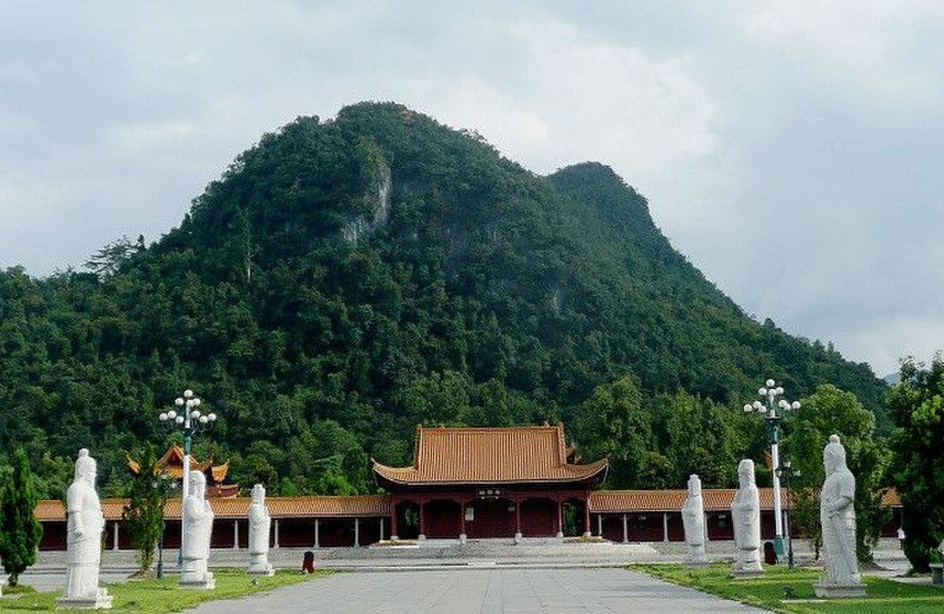 A scenic view of Yongzhou Shundimiao Yizhi