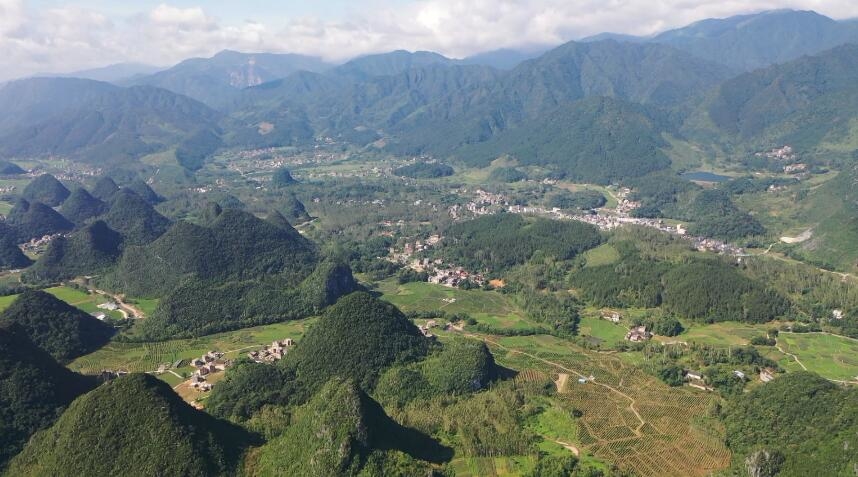 A scenic view of Yongzhou Xiang Gui Gudao Yongzhouduan