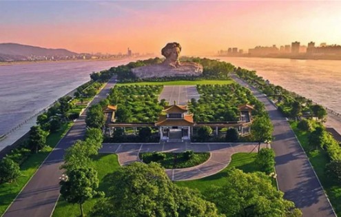 A scenic view of Yueyang Dajit Yizhi
