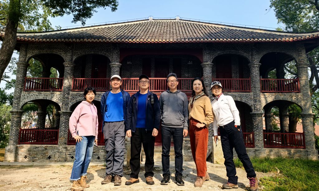 A scenic view of Yueyang Jiaohui Xuexiao