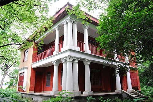 A scenic view of Yueyang Jiaohui Xuexiao