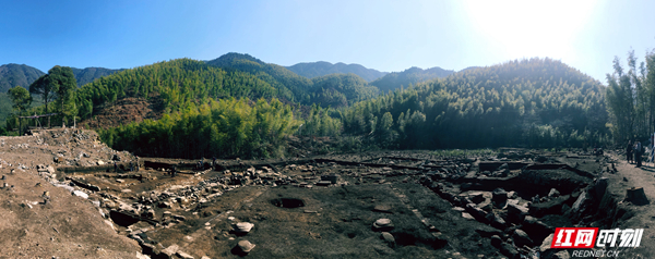 A scenic view of Yueyang Pingjiang Canan Yizhi