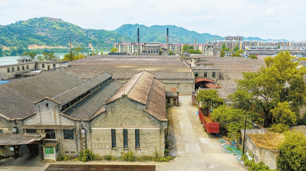 A scenic view of Yueyang Pingjiang Canan Yizhi