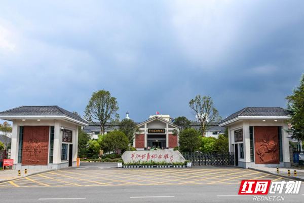 A scenic view of Yueyang Pingjiang Qiyi Jiuzhi