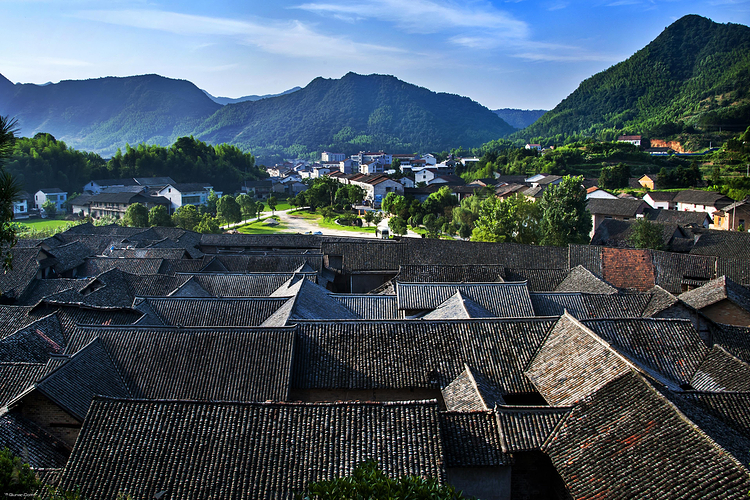 A scenic view of Yueyang Renbishi Guju