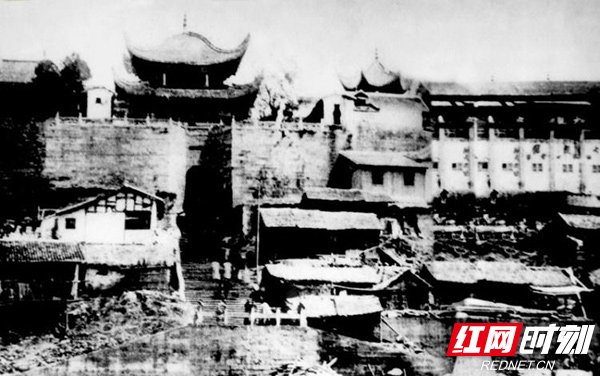 A scenic view of Yueyang Renbishi Guju