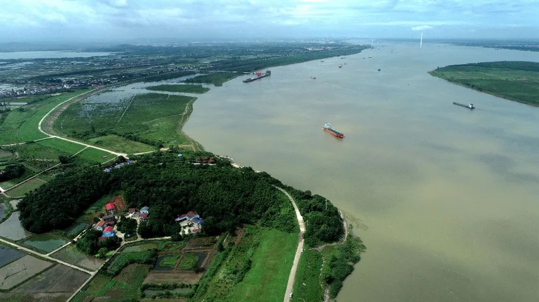 A scenic view of Yueyang Tonggushan Yizhi