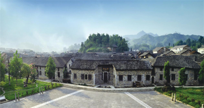 A scenic view of Yueyang Zhangguyingcun Gujianzhuqun