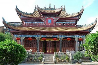 A scenic view of Yueyang Zuowenxianggong Ci