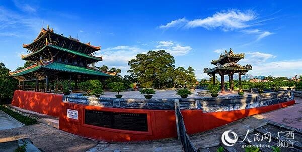 A scenic view of Yulin Jingluetai Zhenwuge