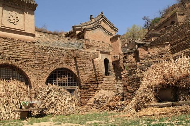 A scenic view of Yulin Suide Dang Family Manor