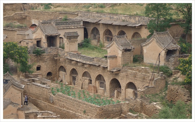 A scenic view of Yulin Suide Dang Family Manor