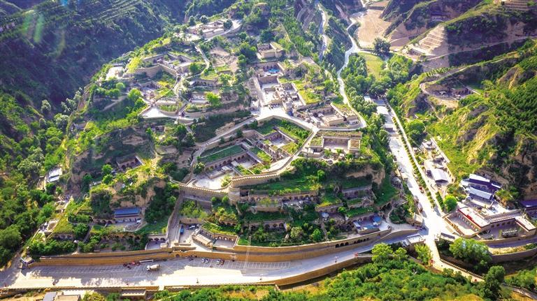 A scenic view of Yulin Yangjiagou Revolutionary Site